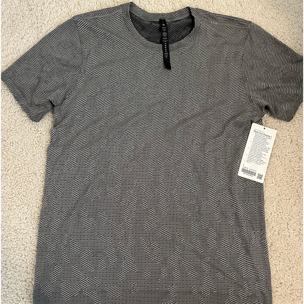 Lululemon Metal Vent tech tshirt